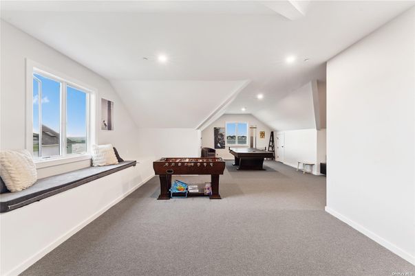 Game Room, Interior, Recessed Lighting
