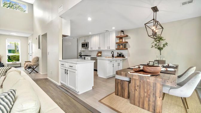 Dining room, Interior, Kitchen, Pendant Lights, Recessed Lighting, Wood Texture Flooring
