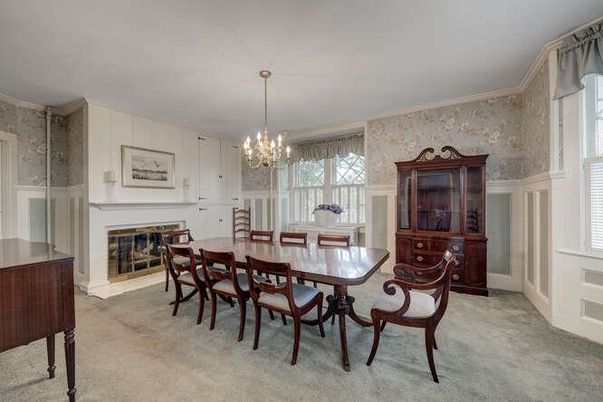 Chandelier, Dining room, Fireplace, Interior