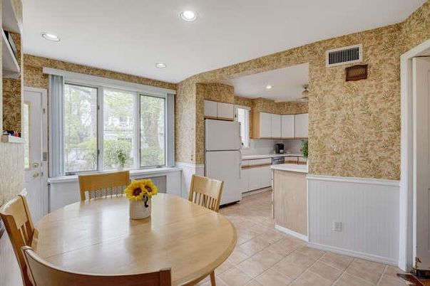 Dining room, Interior, Kitchen, Recessed Lighting