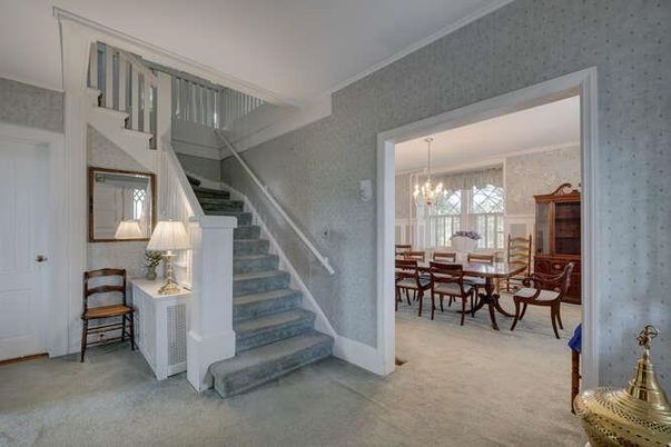 Chandelier, Dining room, Interior
