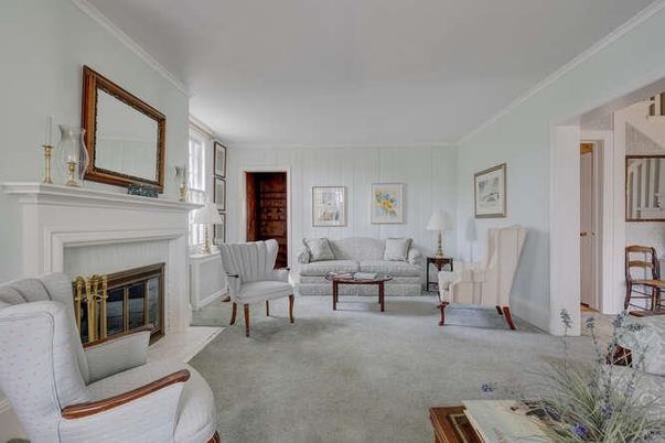Fireplace, Interior, Living room