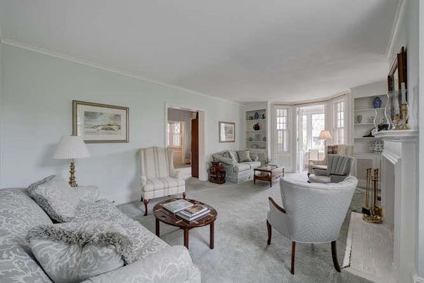 Fireplace, Interior, Living room
