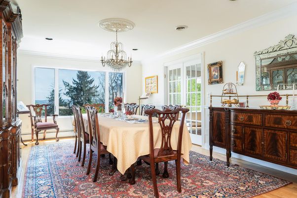 Chandelier, Dining room, Interior, Recessed Lighting, Wood Texture Flooring