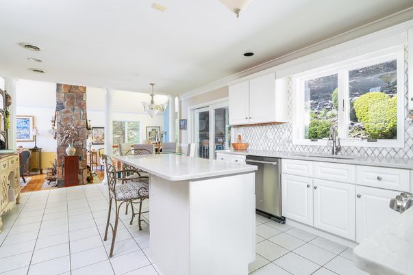 Chandelier, Dining room, Interior, Kitchen, Pendant Lights, Recessed Lighting