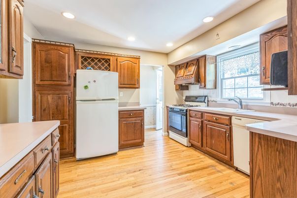 Interior, Kitchen, Recessed Lighting, Wood Texture Flooring
