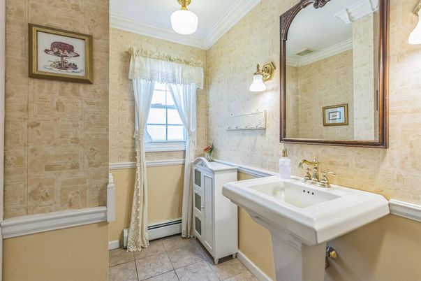 Bathroom, Interior, Pendant Lights