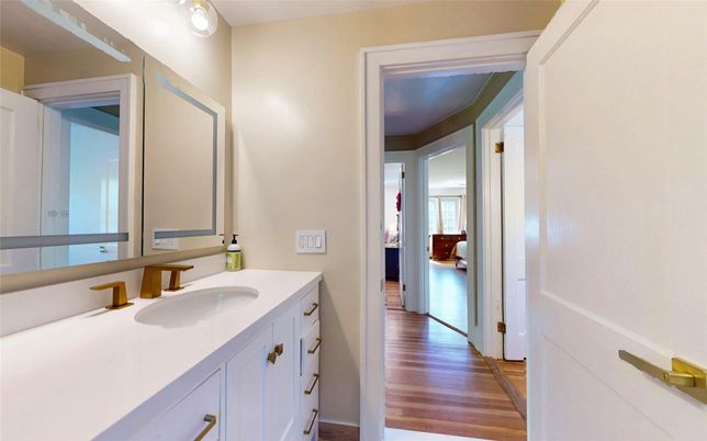 Bathroom, Dual Sink Vanities, Interior, Wood Texture Flooring
