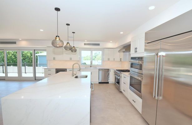 Interior, Kitchen, Pendant Lights, Recessed Lighting, Stainless Steel Appliances