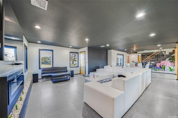 Fireplace, Interior, Living room, Recessed Lighting