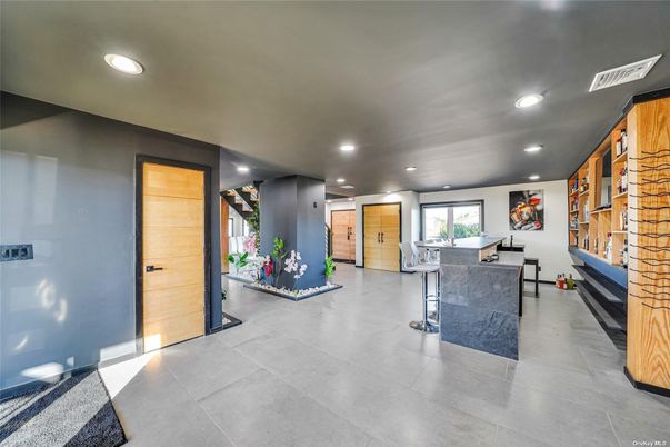 Interior, Recessed Lighting
