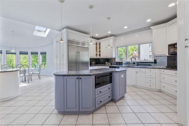 Dining room, Interior, Kitchen, Pendant Lights, Recessed Lighting, Stainless Steel Appliances