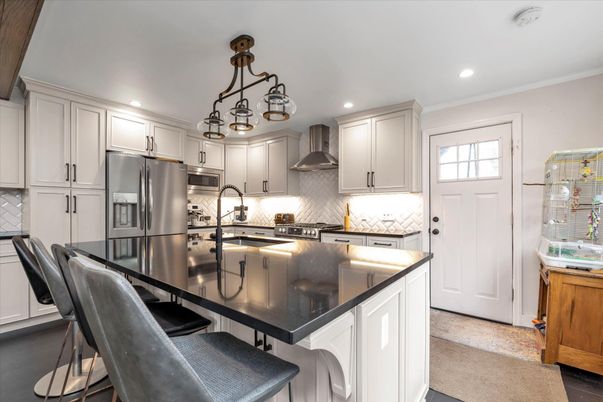 Chandelier, Interior, Kitchen, Recessed Lighting, Stainless Steel Appliances