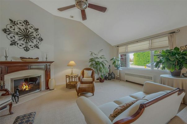 Fireplace, Interior, Living room