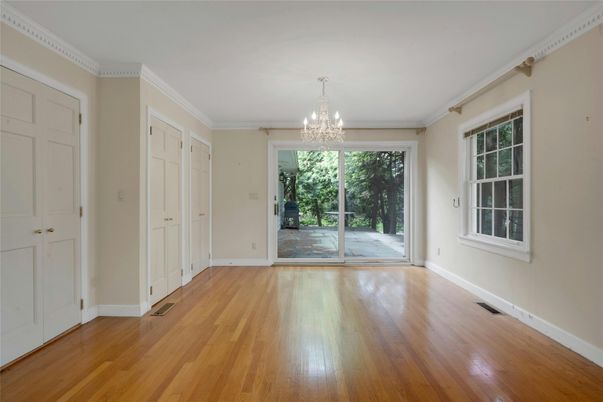Chandelier, Empty room, Interior, Wood Texture Flooring