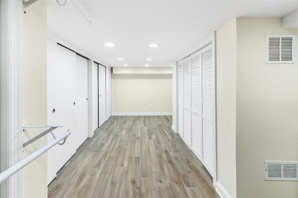 Interior, Recessed Lighting, Wood Texture Flooring