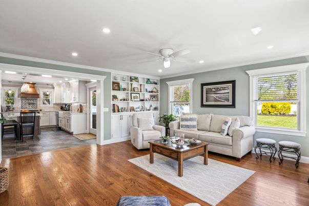 Interior, Kitchen, Living room, Pendant Lights, Recessed Lighting, Wood Texture Flooring