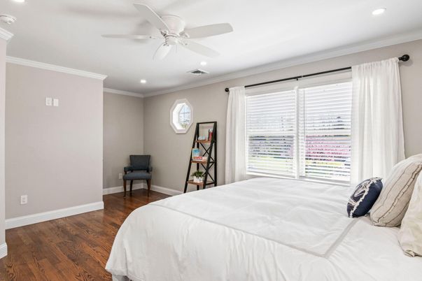 Bedroom, Interior, Recessed Lighting, Wood Texture Flooring