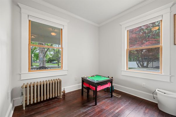 Game Room, Interior, Wood Texture Flooring