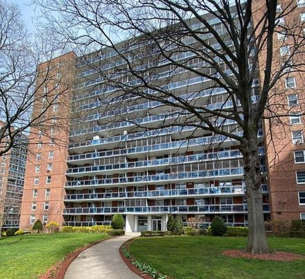 Exterior, Facade, Condo Building