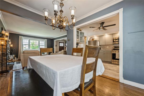 Chandelier, Dining room, Interior, Kitchen, Living room, Wood Texture Flooring