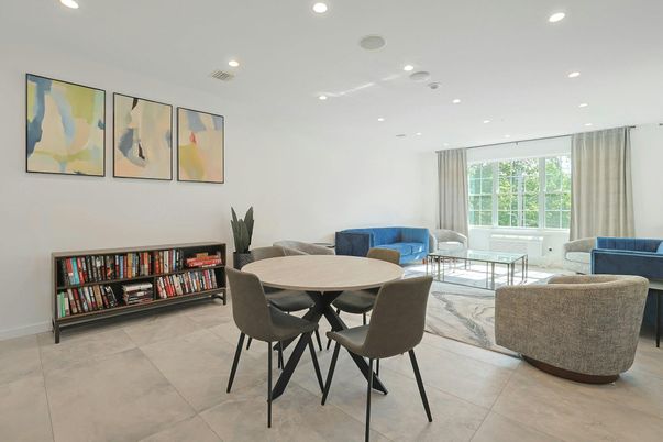 Dining room, Interior, Living room, Recessed Lighting
