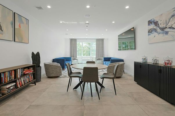 Dining room, Interior, Living room, Recessed Lighting