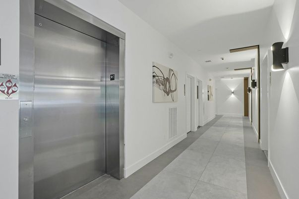 Elevator, Interior