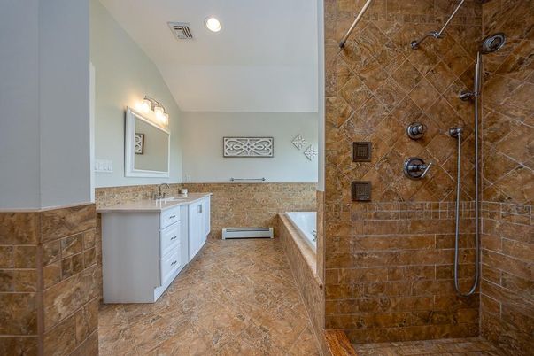 Bathroom, Interior, Recessed Lighting