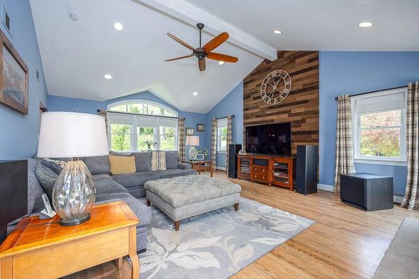 Interior, Living room, Recessed Lighting, Wood Texture Flooring, Wooden Walls