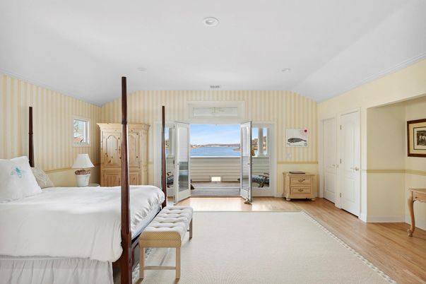 Bedroom, Interior, Recessed Lighting, Water, Wood Texture Flooring