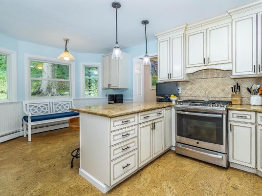 Interior, Kitchen, Pendant Lights, Stainless Steel Appliances