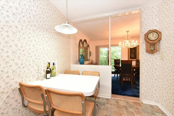 Chandelier, Dining room, Interior, Pendant Lights