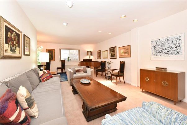 Home Office, Interior, Living room, Piano, Recessed Lighting