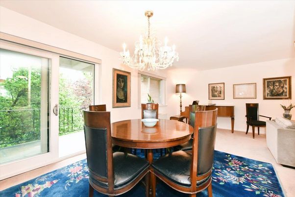 Chandelier, Dining room, Interior