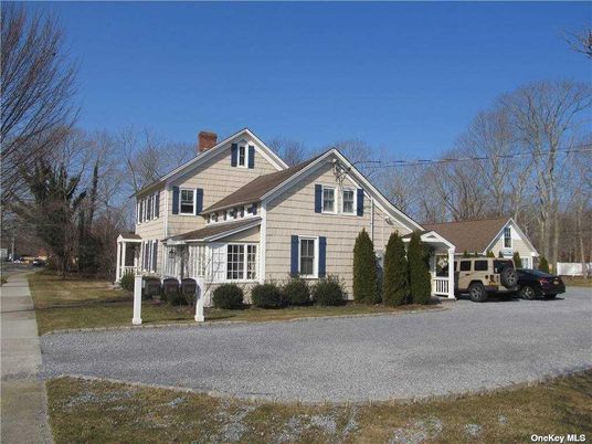 Backyard, Exterior, Facade, Farmhouse