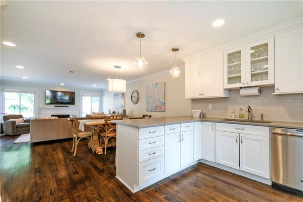 Dining room, Interior, Kitchen, Living room, Pendant Lights, Recessed Lighting, Stainless Steel Appliances, Wood Texture Flooring
