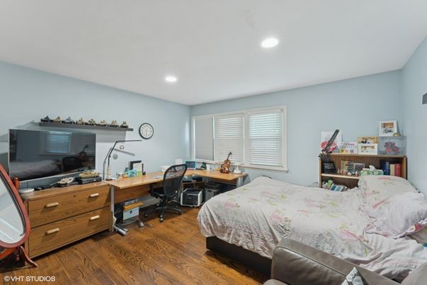 Bedroom, Home Office, Interior, Recessed Lighting, Wood Texture Flooring