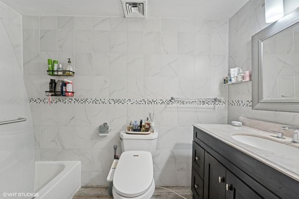 Bathroom, Interior, Marble Walls