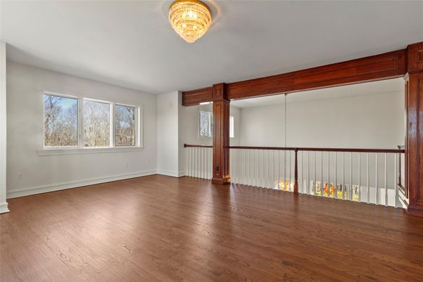 Chandelier, Empty room, Interior, Wood Texture Flooring
