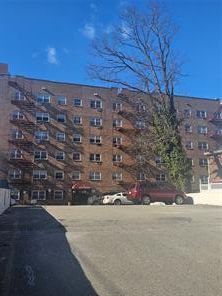 Exterior, Facade, Condo Building