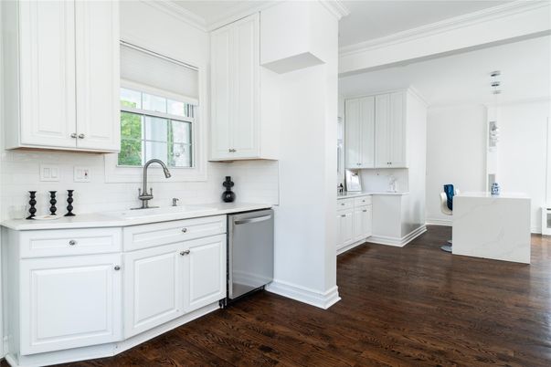 Interior, Kitchen, Pendant Lights, Wood Texture Flooring