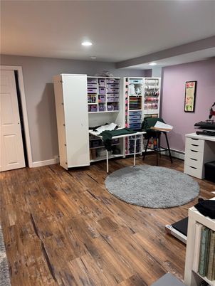 Interior, Recessed Lighting, Wood Texture Flooring