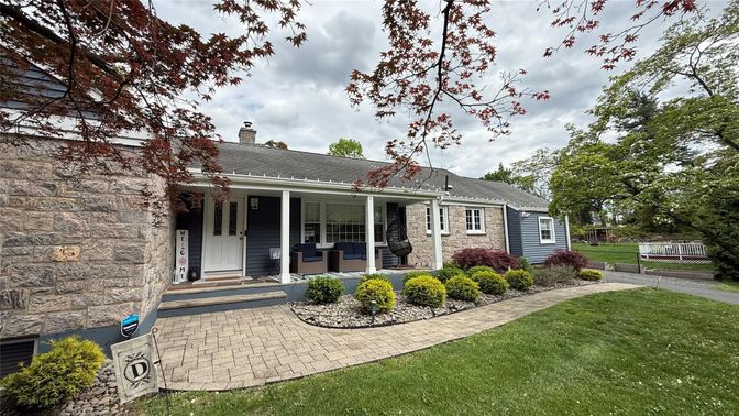 Exterior, Facade, Brick Facade, Cape Cod