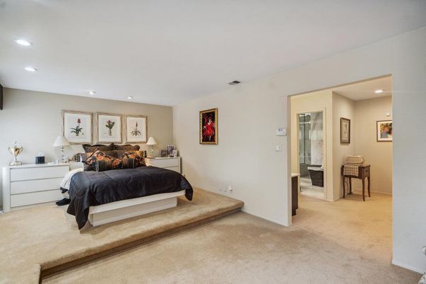 Bedroom, Interior, Recessed Lighting