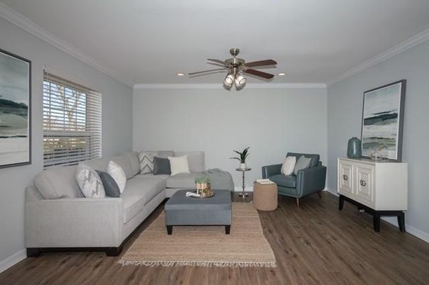 Interior, Living room, Recessed Lighting, Wood Texture Flooring