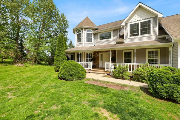 Backyard, Exterior, Facade, Queen Anne Victorian