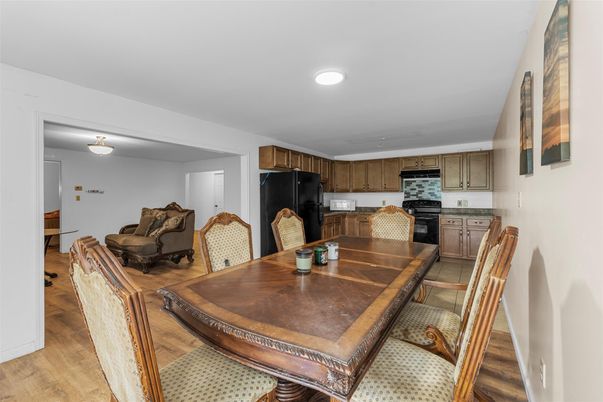Dining room, Interior, Kitchen, Recessed Lighting, Wood Texture Flooring