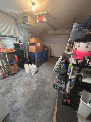 Garage, Interior