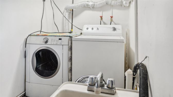 Interior, Utility Closets, Washer